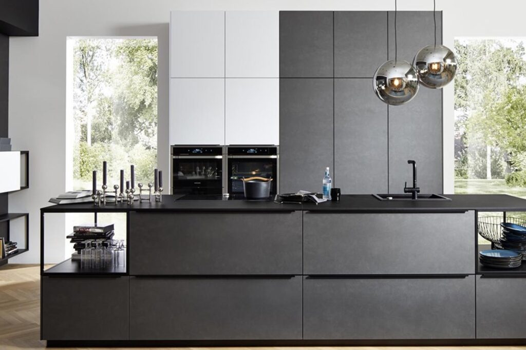 A dark kitchen that is an absolute delight Nolte Brasov
