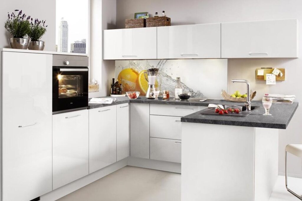 A small kitchen with a bar 1 1 Nolte Brasov