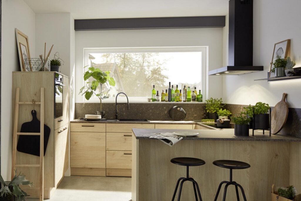 Spacious Kitchen in wood and stone Nolte Brasov