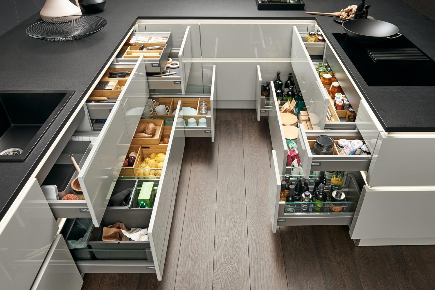 Unități și organizare interioară 17 perfect-order-003